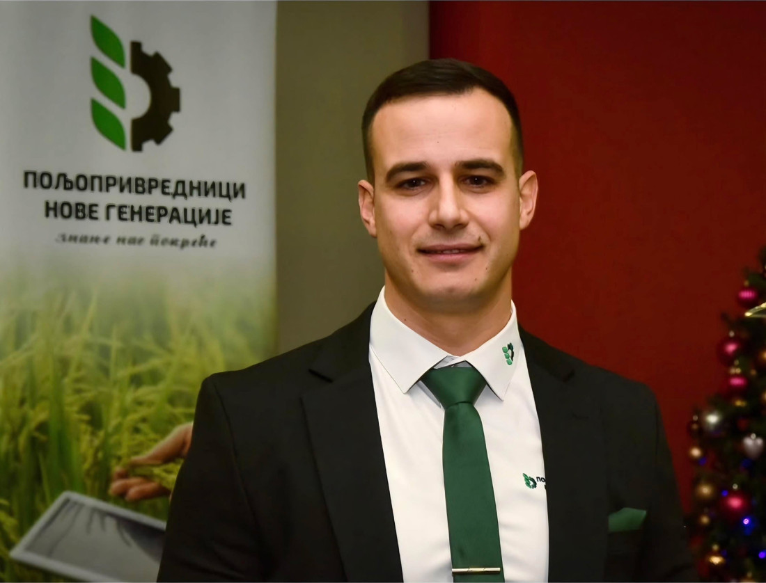 Mlad, a već uspešan: Učio u inostranstvu, vratio se u Čurug i ovo su njegovi saveti (FOTO)