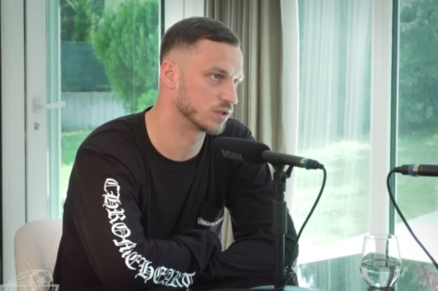 Arnautović nije mogao opširnije... Počeo je pričom o Zvezdi, pa nastavio o depresiji u Kini, supruzi Sari, navijačima