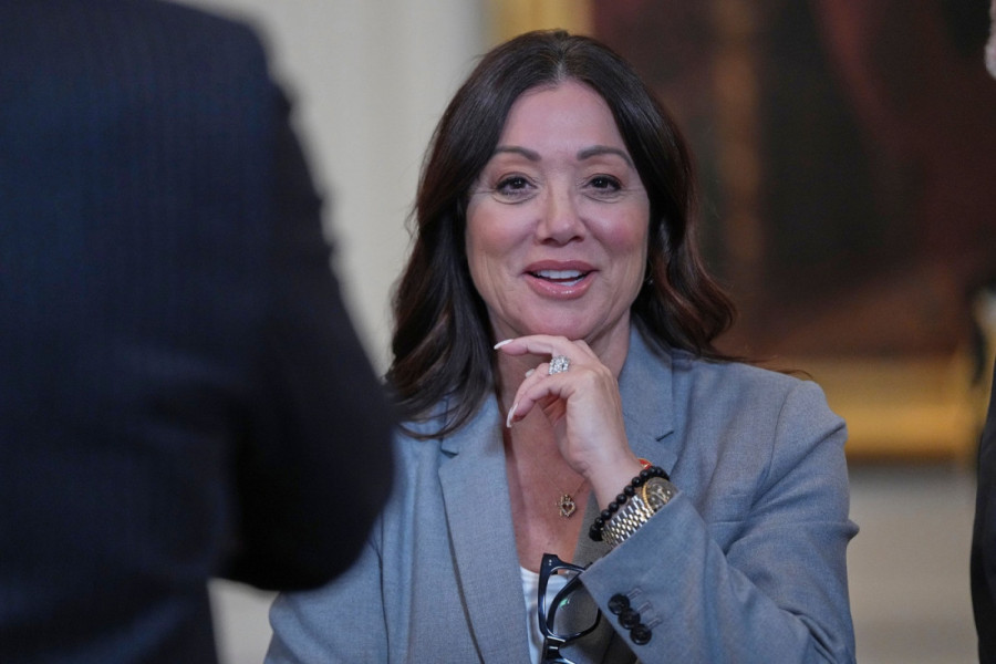 Svi skandali Trampove osramoćene ministarke: Afera sa telohraniteljem, opijanje na radnom mestu, obletanje oko mladih saradnica