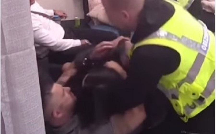 Maja Marinković izbila zube Asminu Durdžiću!  (VIDEO)