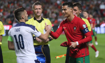 Mega transfer na pomolu! Legenda dobija pojačanje, stiže mu sin!