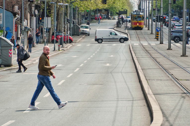 Topli talas zahvatio Srbiju: Danas sunce, a onda sledi preokret!