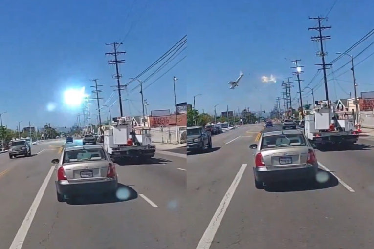 Avion priikom pada zakačio dalekovod: Snimljen dramatični trenutak (VIDEO)