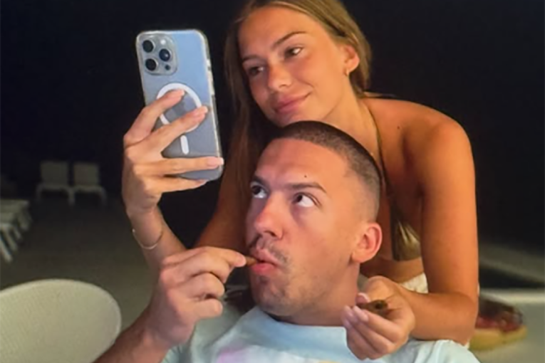 "Riba se nasmeje - ispadne joj zub" Baka Prase izneo šok detalje o svojoj devojci, pa pričao o njenim silikonima