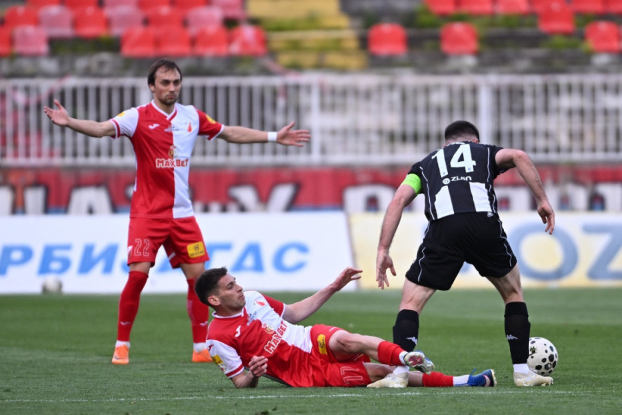 Nula u derbiju u Novom Sadu! Partizan u završnici ostao bez Đurđevića, Vojvodina to nije iskoristila (FOTO/VIDEO)