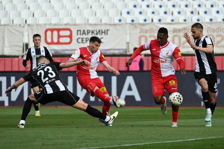 Vojvodina - Partizan: Sek pogodio stativu, onda opasno pripretio Meri (FOTO)