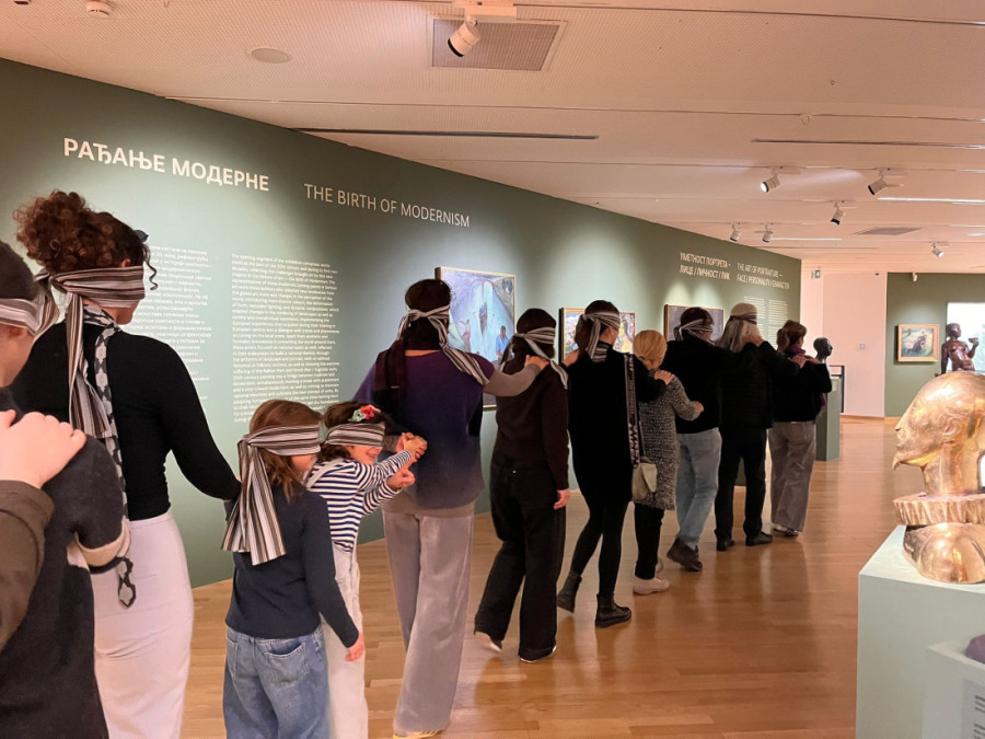 Zatvorite oči i zaronite u dubinu plavog neba i svetlost Meseca: Inkulzivna radionica u Muzeju savremene umetnosti