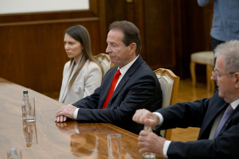 Završene konsultacije: Vučić razgovarao sa predstavnicima Pokreta snaga Srbije – BK! (FOTO/VIDEO)