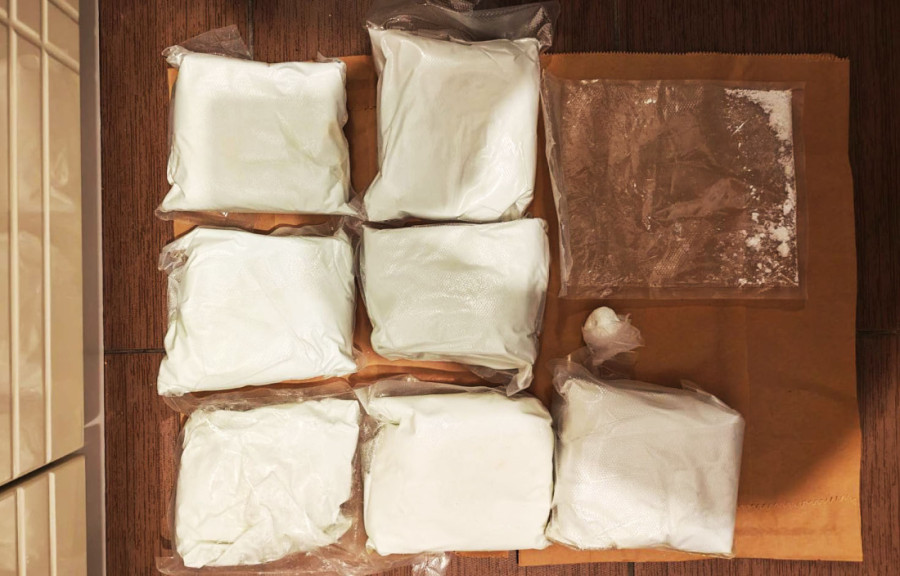 Pao sa 540 kg duvana u kombiju: Budžet oštećen za milione!