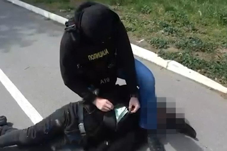 Hapšenje u Beogradu! Makedonac se pretvarao da je hirurg, pa plašio ljude teškim nesrećama!