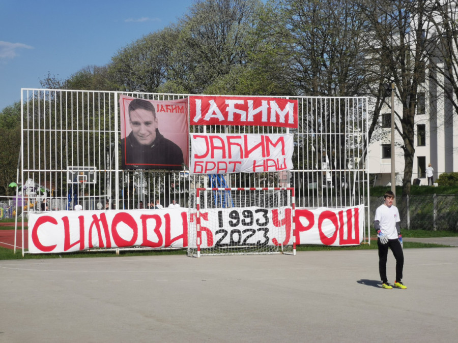 Uboden nožem u srce u centru grada, izdahnuo na klupi: Deset godina od tragedije koja je pogodila Čačak (FOTO)