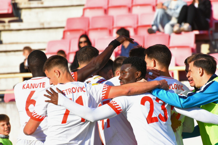 Radnički konačno pobedio: Ovog puta bilo je svega, 5 golova i 2 isključenja, pogledajte hajlajtse (VIDEO)