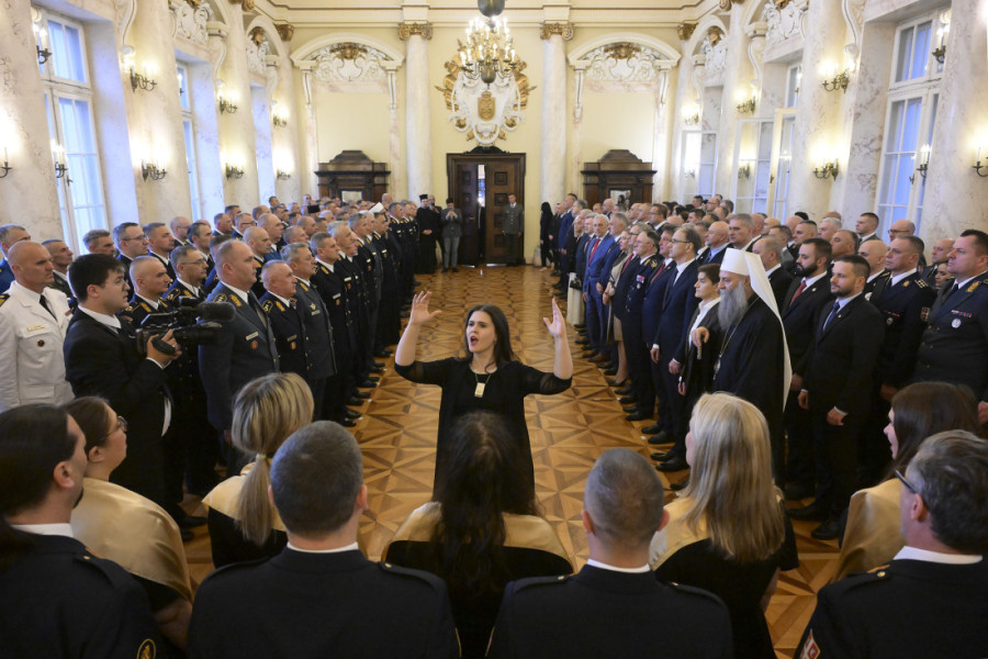 Svečani prijem za Dan Vojske: Državni vrh i patrijarh Porfirije uz poruku o jačanju odbrane i stabilnosti (FOTO/VIDEO)