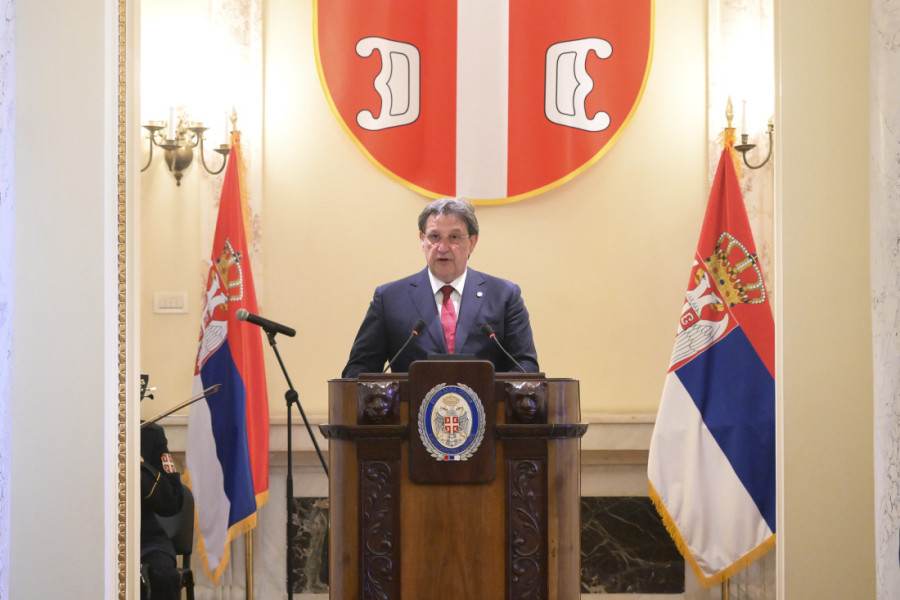 Svečani prijem za Dan Vojske: Državni vrh i patrijarh Porfirije uz poruku o jačanju odbrane i stabilnosti (FOTO/VIDEO)