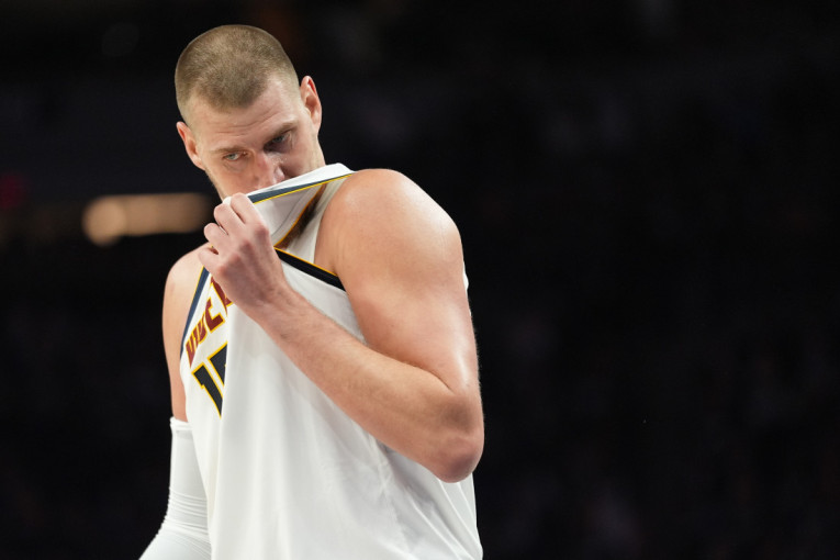 Srbin ispisao istoriju NBA: Za 12 minuta ubacili 42 poena (VIDEO)