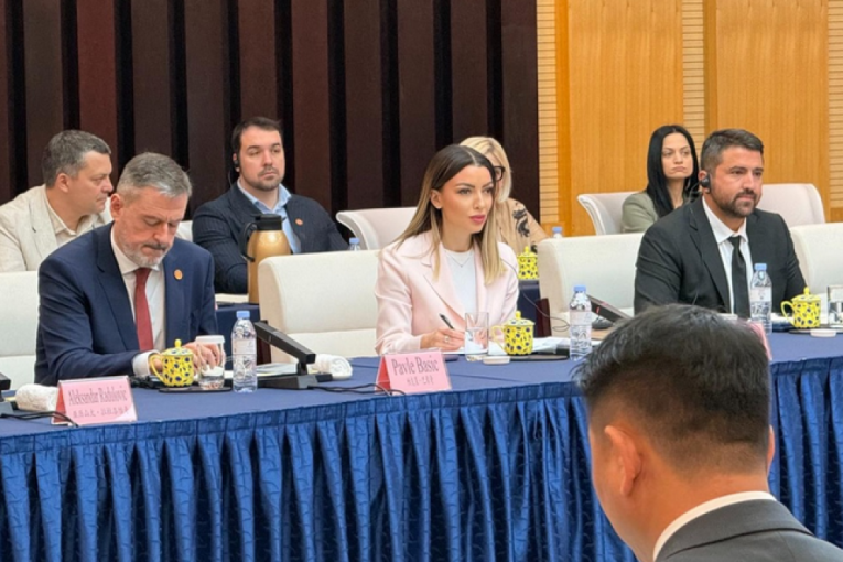 Ministarka saopštila uspešne vesti: Ugovoren plasman 60.000 litara srpskog vina na kinesko tržište (FOTO)