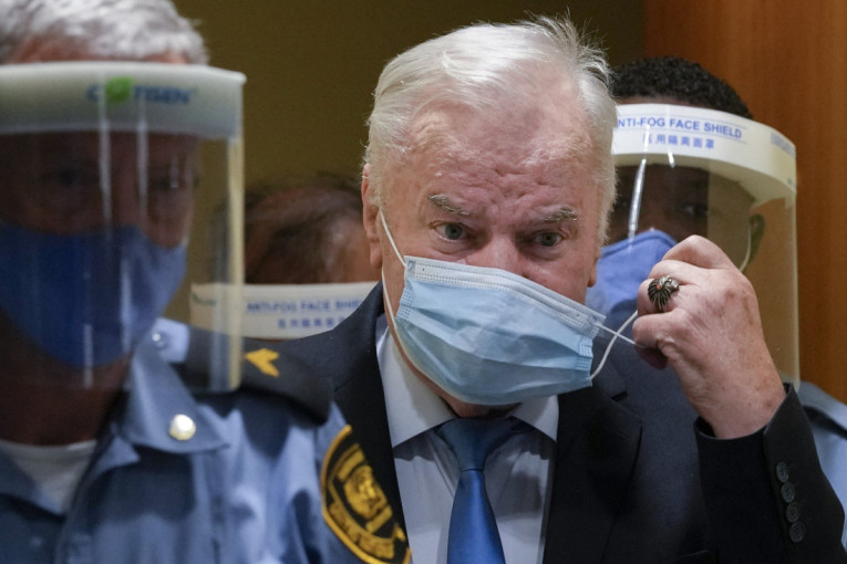 Odbijen zahtev da general Mladić bude pušten na lečenje u Srbiju