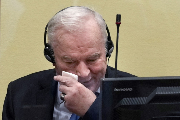 Čeka se odluka Haga: Primljen zahtev odbrane za hitno puštanje Mladića na slobodu