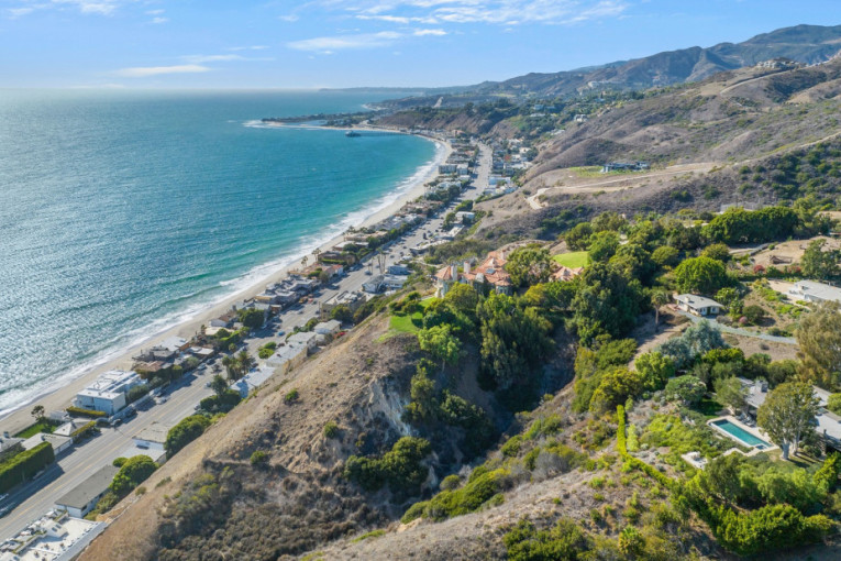Malo ko zna za ovu zemlju: Turisti je zaobilaze, a krije pravo bogatstvo (FOTO)