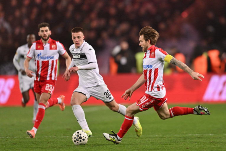 Crvena zvezda - Partizan: Crveno-beli imaju "meč loptu"