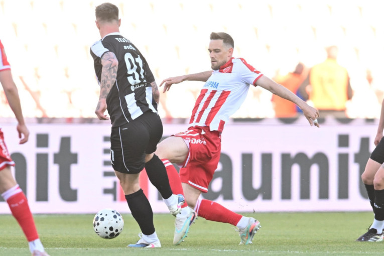 Crvena zvezda - Partizan: Crveno-beli imaju "meč loptu" (FOTO)