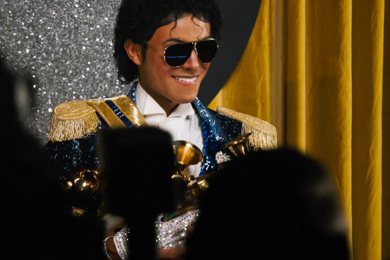 Kritičari su ga džabe pljuvali: Film o Majklu Džeksonu u jednom danu "razneo" blagajne (FOTO/VIDEO)