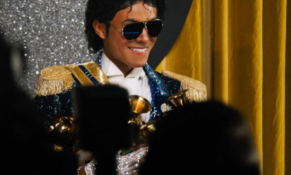 Kritičari su ga džabe pljuvali: Film o Majklu Džeksonu u jednom danu "razneo" blagajne (FOTO/VIDEO)