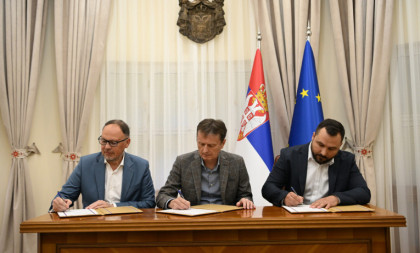 Potpisan ugovor o rekonstrukciji i izgradnji vodovodne mreže u Kuli vredan 287 miliona dinara (FOTO/VIDEO)