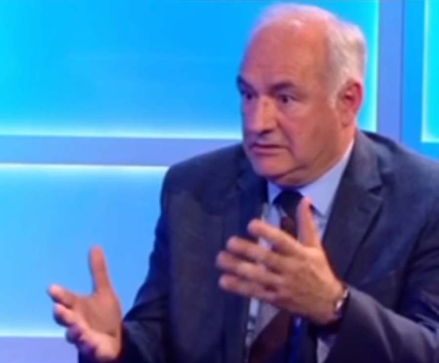 S jedne strane Srbija budućnosti, s druge Srbija prošlosti, podela, svađa, sukoba (VIDEO)