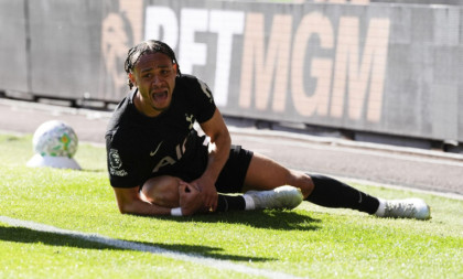 Najgora moguća povreda: Totenhem bez Simonsa u borbi za opstanak, Holanđanin propušta Mundijal!