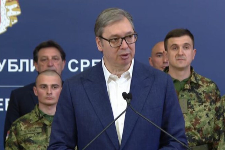 Vučić dočekao srpske mirovnjake iz Libana: U pitanju su veoma hrabri momci i devojke, pokazali su kako se čuva međunarodno pravo i mir