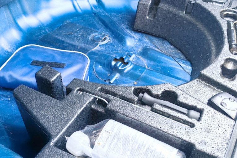 Set za popravku ili rezervna guma: Stručnjaci otkrivaju šta je sigurnije