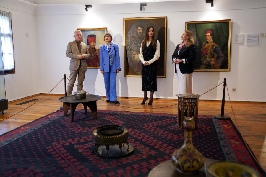 Tamara Vučić sa suprugom predsednika Švajcarske u obilasku Beograda: Konak kneginje Ljubice i Hram ostavili bez daha (VIDEO)