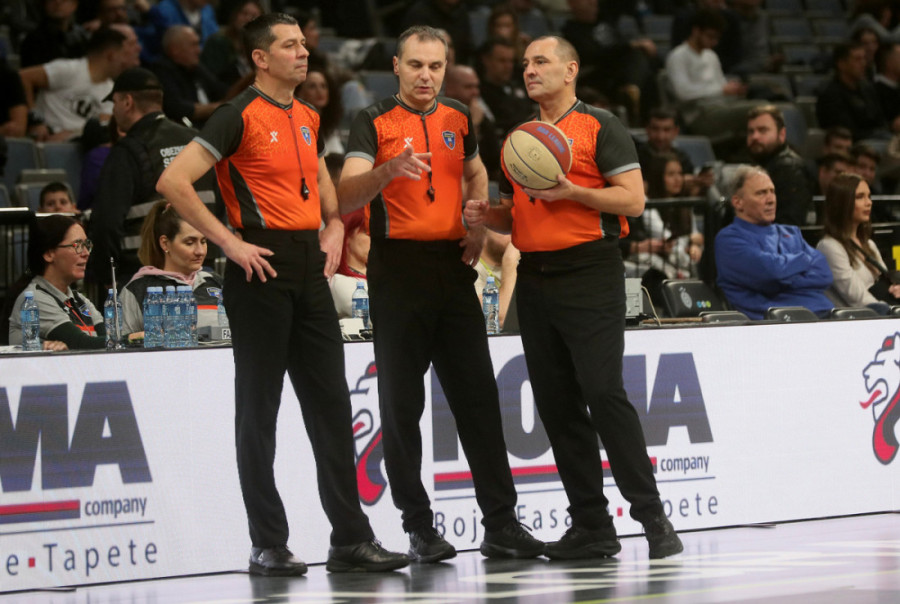 Alimpijević bez trofeja i Evrolige: Burg osvojio Evrokup u triler završnici (FOTO/VIDEO)