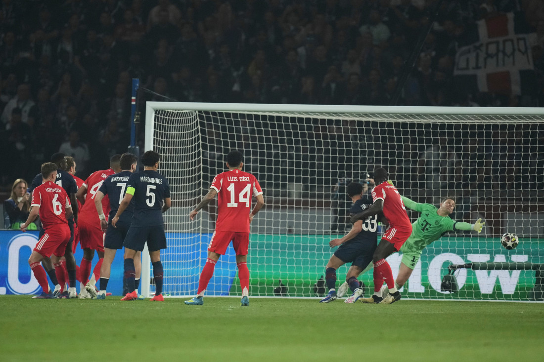 Penal, penali?! PSŽ-Bajerna iz ugla iskusnog sudije (FOTO)