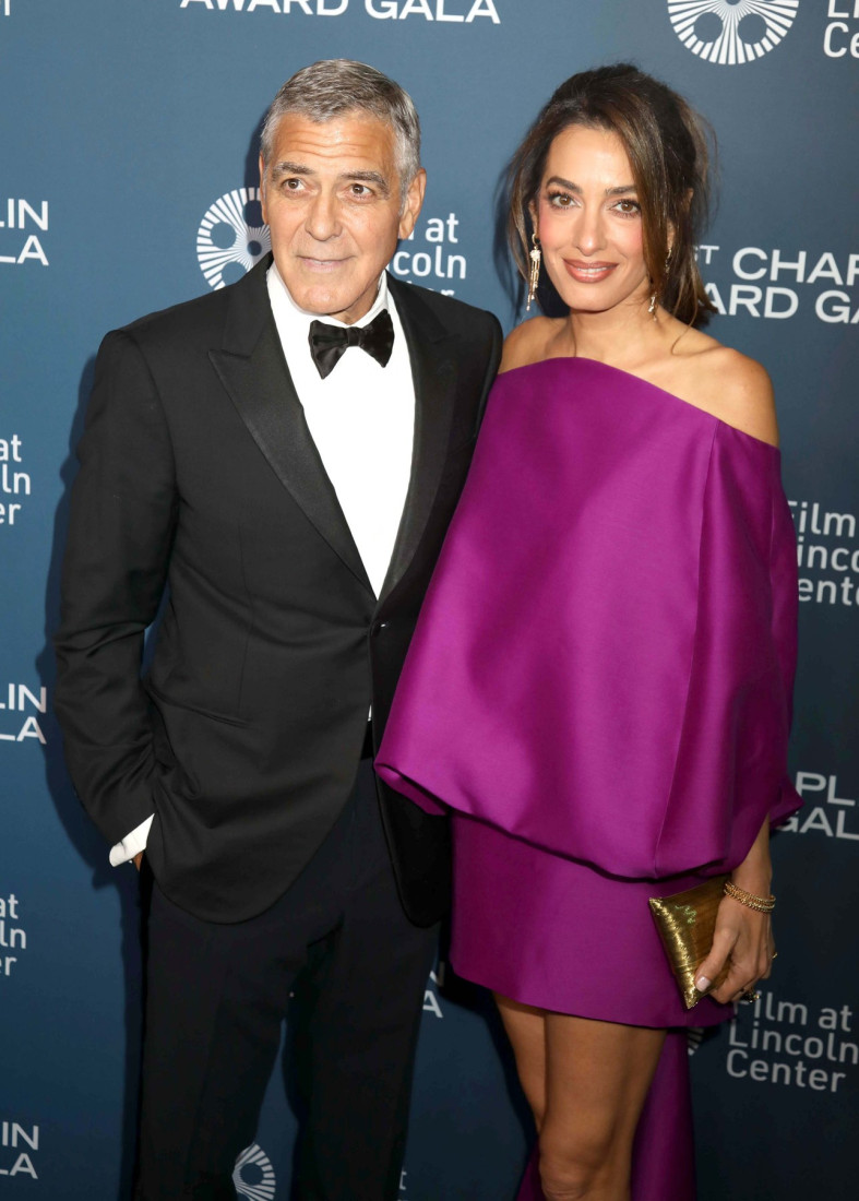 Pojavili se zajedno i zapalili crveni tepih: Njen stajling ostavio u senci čak i slavnog glumca (FOTO)