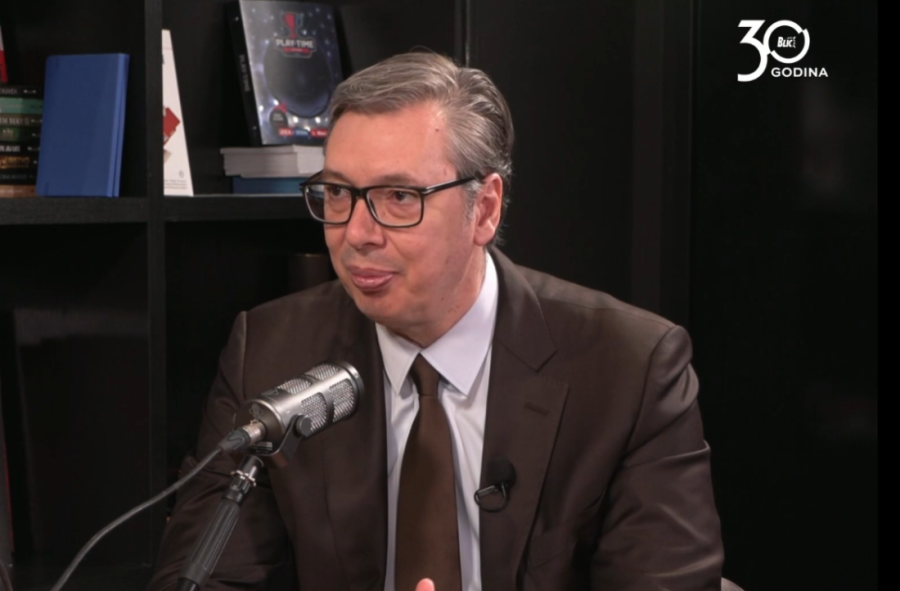 Predsednik Vučić govorio o svim aktuelnim temama! O vojnoj saradnji, robotima, odnosima sa Švajcarskom, političaru Đokiću...