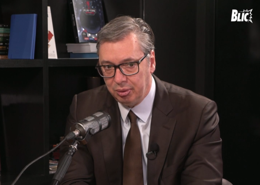 Predsednik Vučić govorio o svim aktuelnim temama! O vojnoj saradnji, robotima, odnosima sa Švajcarskom, političaru Đokiću...