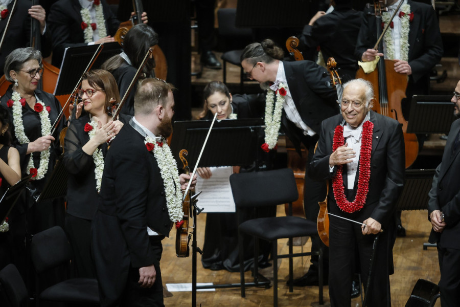 "Srećan Vam 90. rođendan voljeni maestro": Pogledajte kako je Beogradska filharmonija iznenadila slavnog Zubina Mehtu (VIDEO)