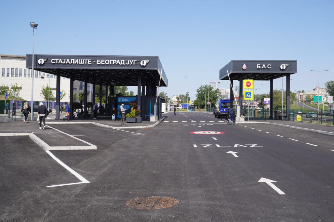 Šapić: Autobusko stajalište "Jug" učiniće saobraćaj i javni prevoz protočnijim i komfornijim (FOTO)