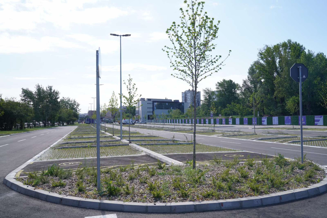 Šapić: Autobusko stajalište "Jug" učiniće saobraćaj i javni prevoz protočnijim i komfornijim (FOTO)