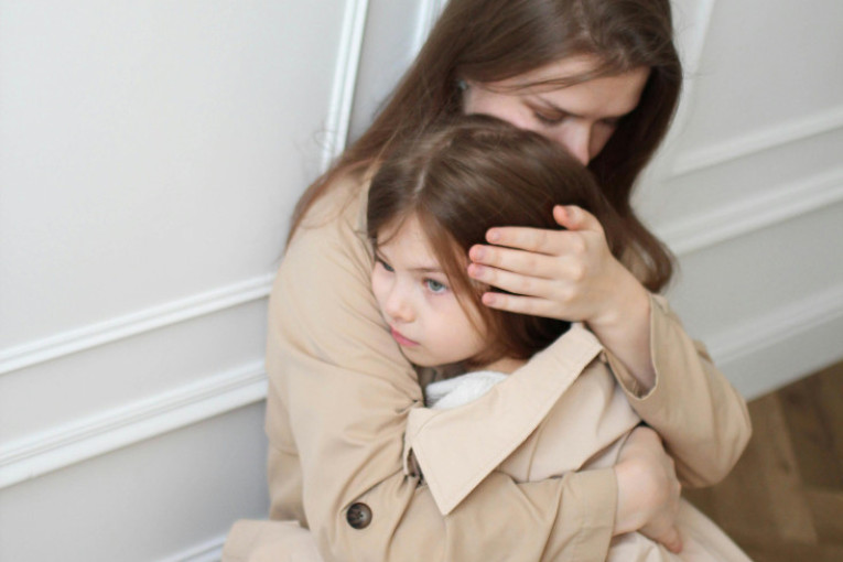 Milenijalci misle da rade sve kako treba: Stručnjaci otkrivaju gde greše u vaspitavanju dece