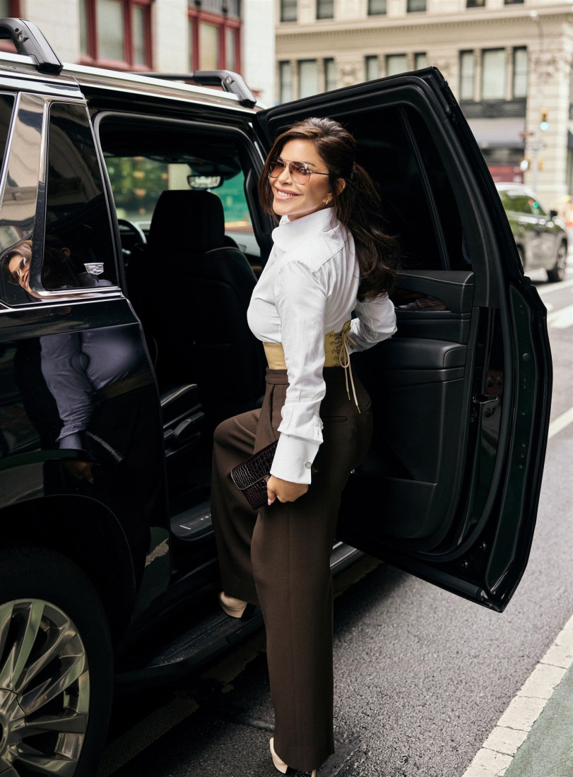 Loren Sančez oduševila stajlingom u Njujorku: Ove pantalone su odlične za sve koji žele da izduže figuru (FOTO)