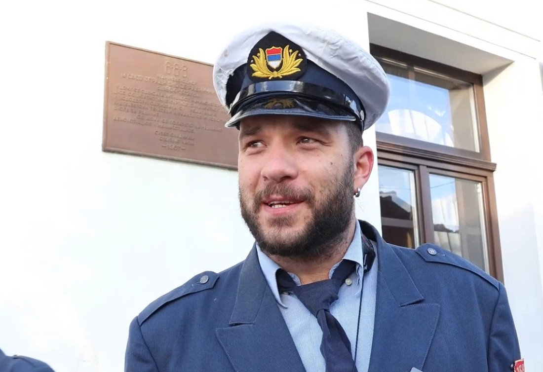 Običaj dug pola veka: Ovo je "prvomajska budilica", a Ilija zna tajnu (FOTO/VIDEO)