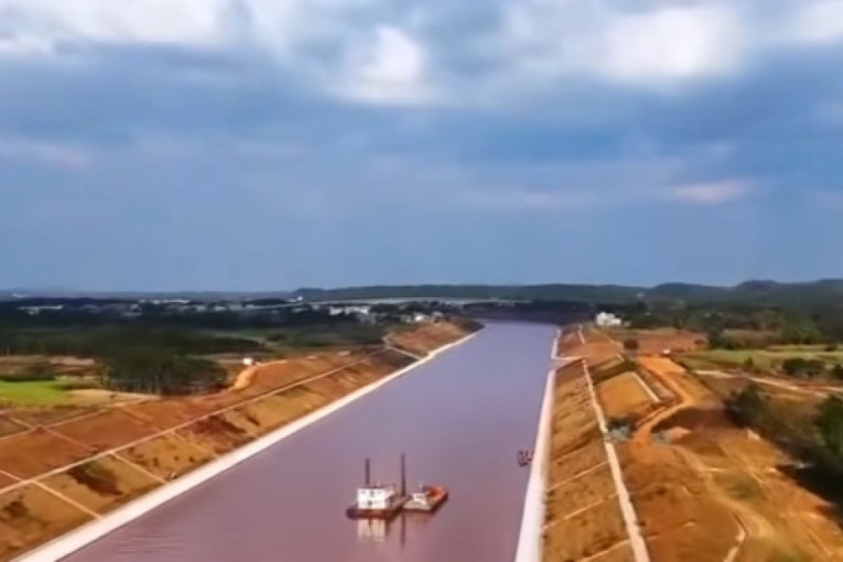 Izgradili najveću veštačku reku na svetu: Duga 2.700 kilometara i već spasava 185 miliona ljudi! (VIDEO)