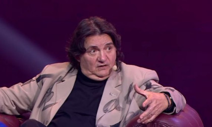 "Nisi seljanka, ti si seljana!" Kemiš zaratio s pevačicom naočigled svih (FOTO)