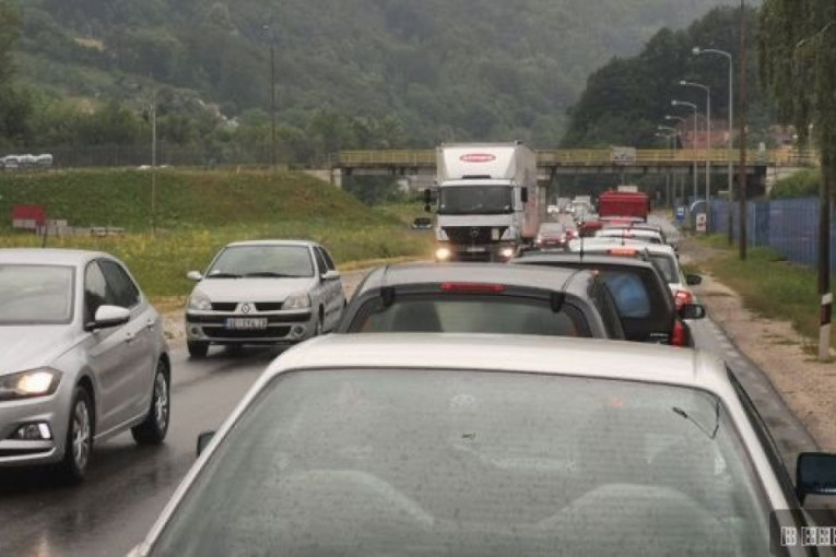 Seoba Srba sa Zlatibora je počela: Kolaps na putevima Srbije, evo gde je još gužva!