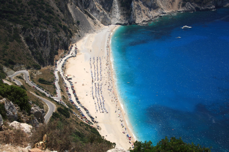 Prirodna lepota Mediterana: Ovo jedinstveno ostrvo krije najlepšu plažu u Evropi (FOTO)