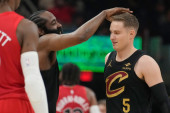 Kraj za Rajakovićev Toronto: Klivlend "jaše" dalje, poznati svi parovi polufinala plej-ofa (FOTO)