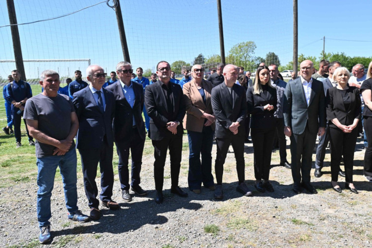 FSS, Zvezda i Partizan još jednom odali počast ubijenima u Duboni i Malom Orašju (FOTO)